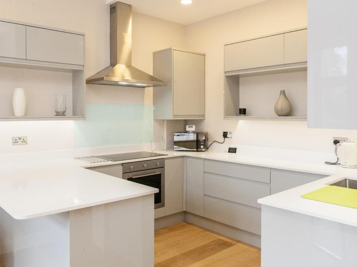 Pass The Keys - Spacious Flat With Private Sun Terrace In South East Londra Esterno foto