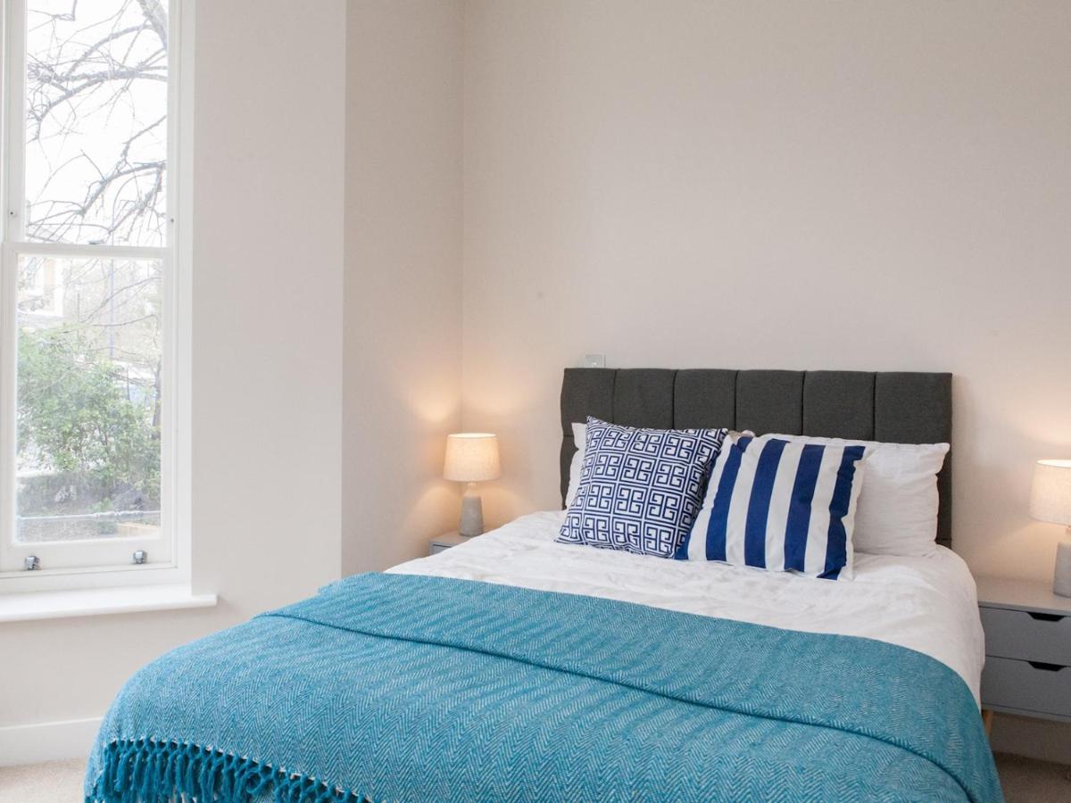 Pass The Keys - Spacious Flat With Private Sun Terrace In South East Londra Esterno foto