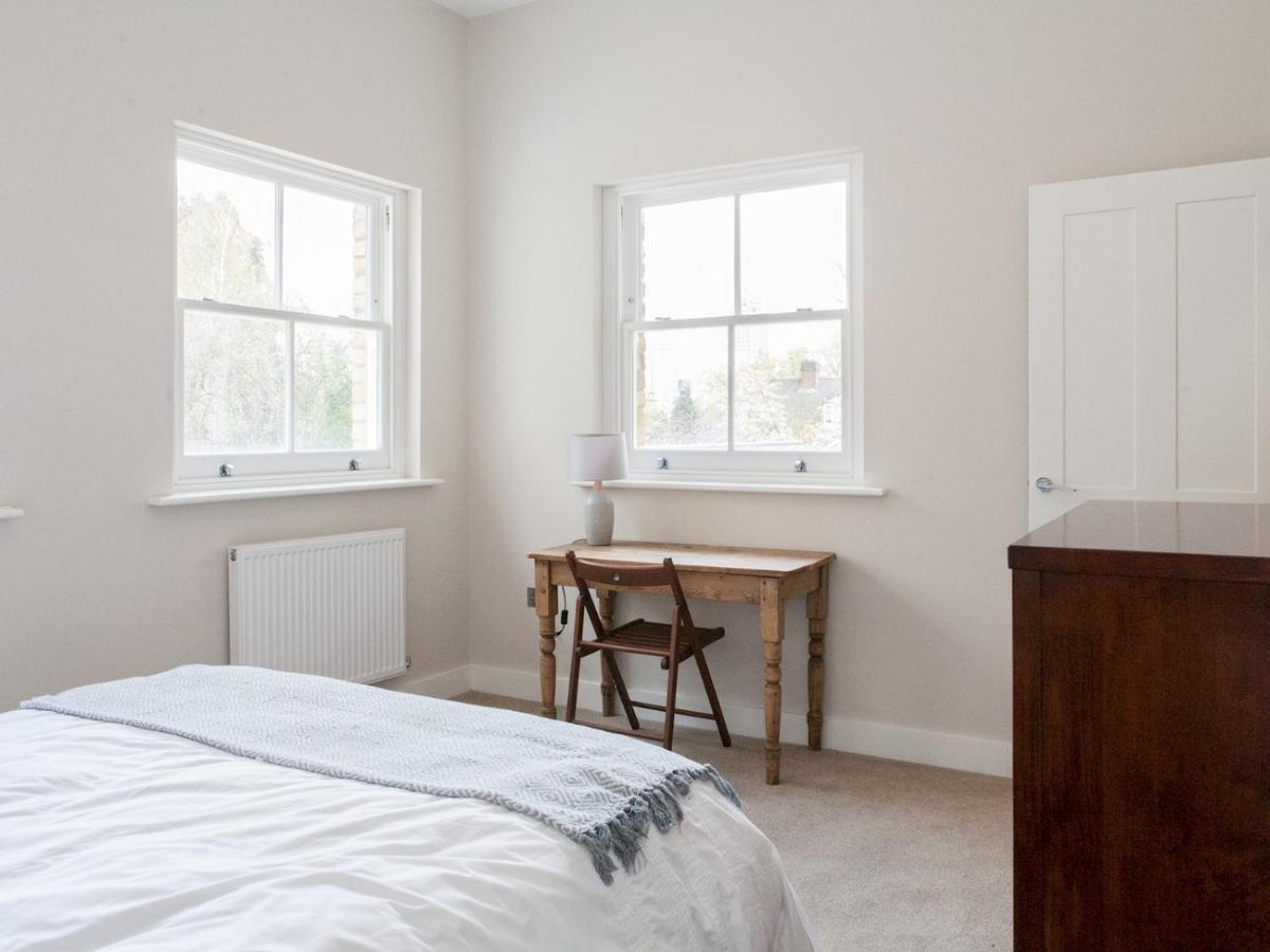 Pass The Keys - Spacious Flat With Private Sun Terrace In South East Londra Esterno foto