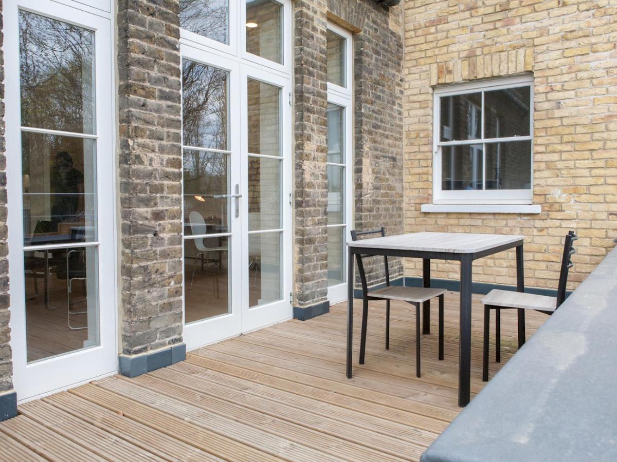 Pass The Keys - Spacious Flat With Private Sun Terrace In South East Londra Esterno foto