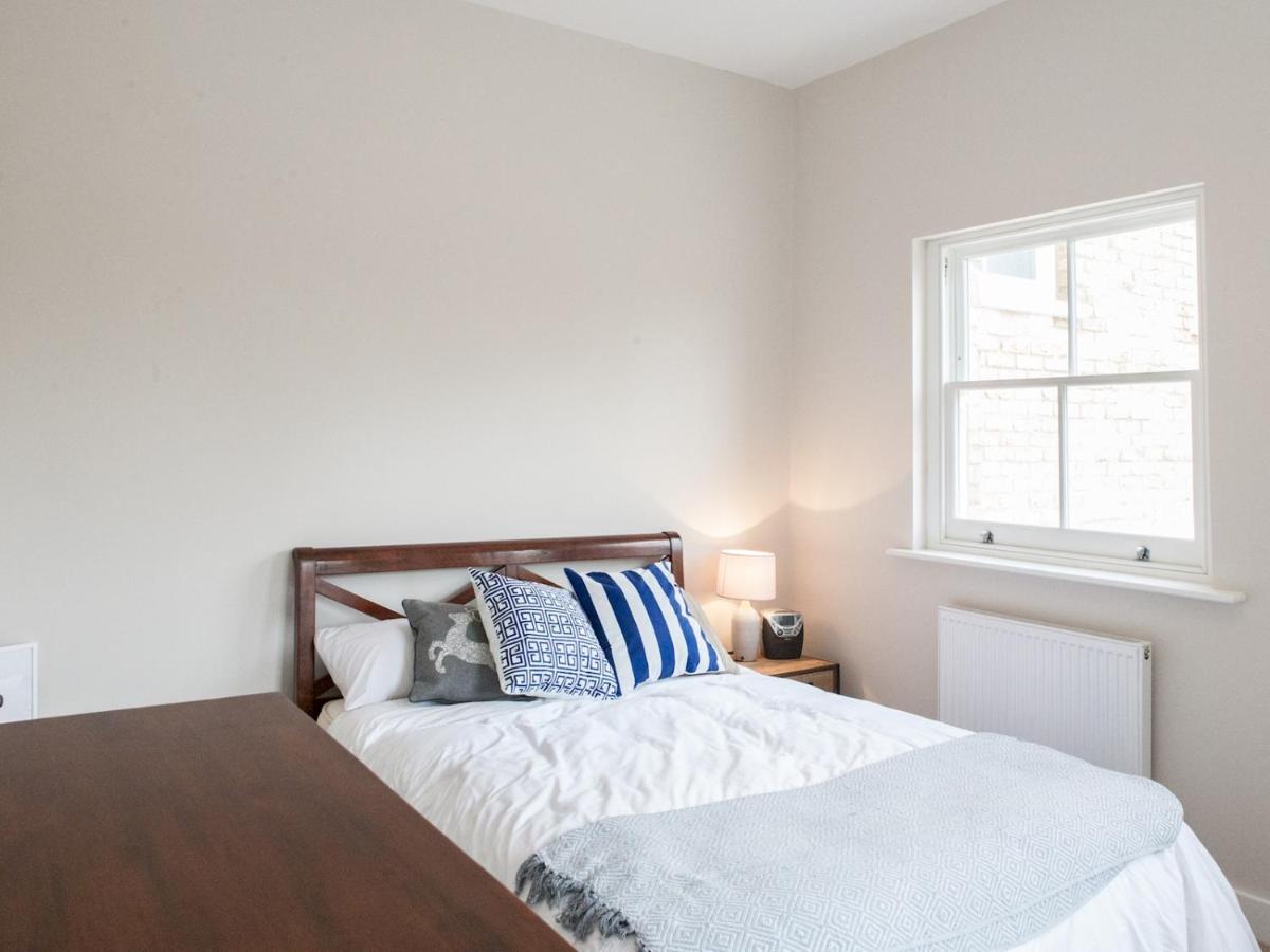 Pass The Keys - Spacious Flat With Private Sun Terrace In South East Londra Esterno foto